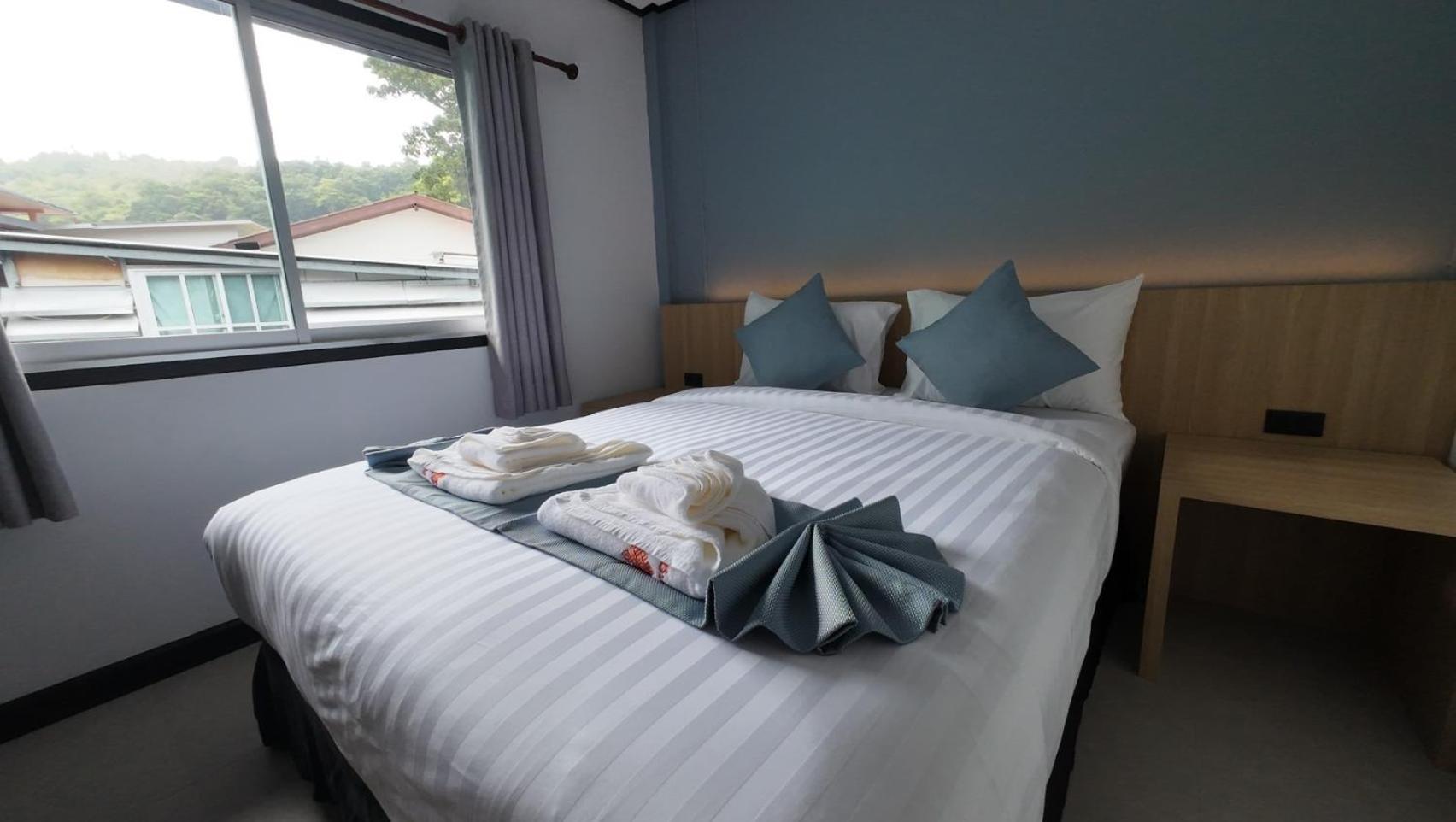 Jong'S House- Phi Phi Island Hotel Exterior photo